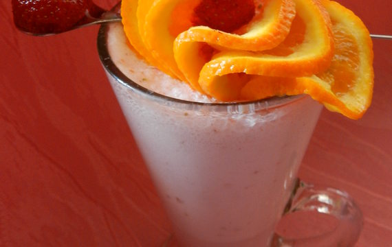 Jahodovo-pomerančový koktejl