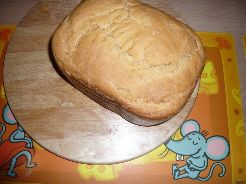 Domácí pečený chléb s překvapením