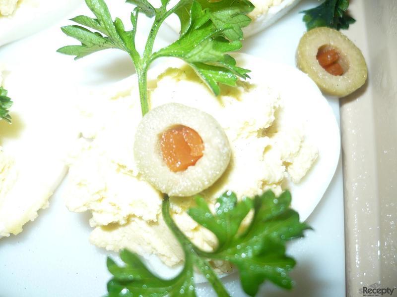 Plněná vejce s olivami