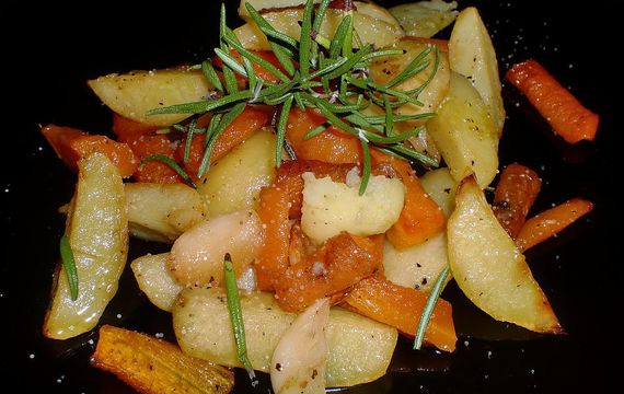 Pečené brambory s mrkví