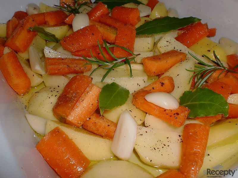Pečené brambory s mrkví