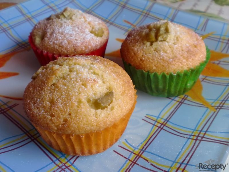 Rebarborovo - vanilkové muffiny