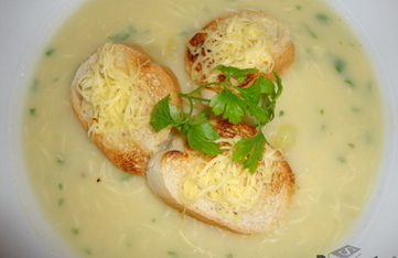 Sýrovo-bramborová polévka