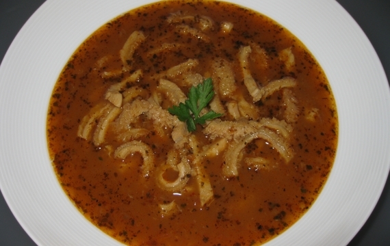Bulharská dršťková polévka