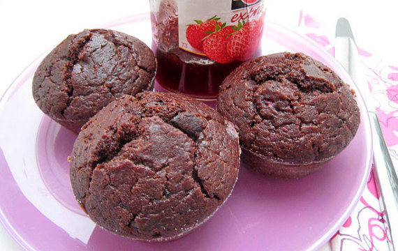 Raw čokoládové muffiny