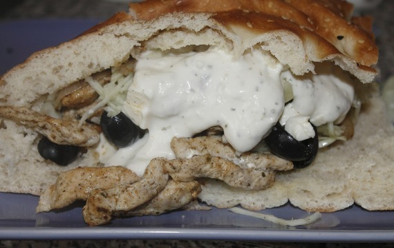 Řecký kuřecí kebab