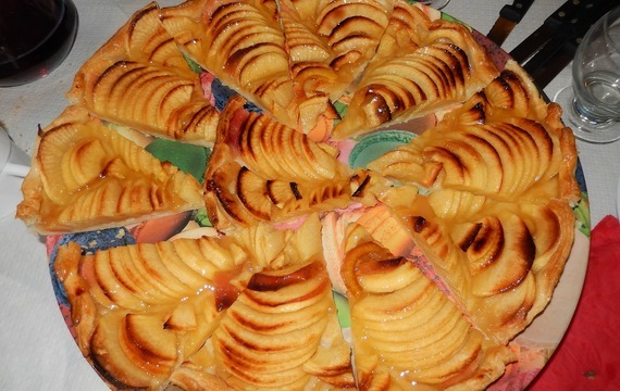 Jednoduchý jablkový koláč z listového těsta