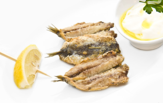 Fritované sardinky s domácí majonézou alioli