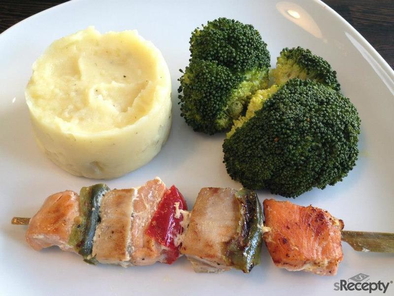 Rybí špíz s brokolicí