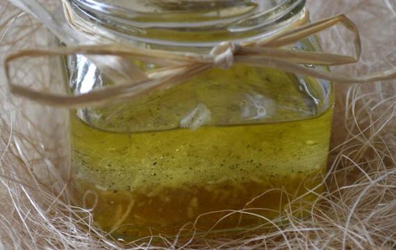 Medovo - citrónová zálivka na saláty
