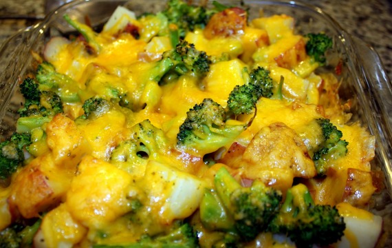 Brokolice zapečená s bramborami